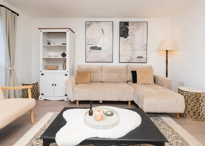 Pure Ashton By Artsy *