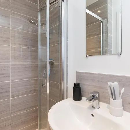 Pure Ashton By Artsy *