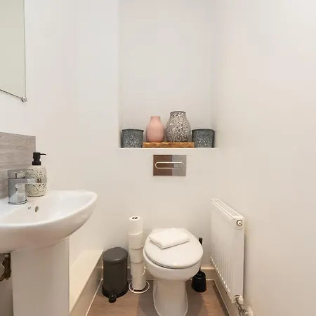 Pure Ashton By Artsy Holiday home *